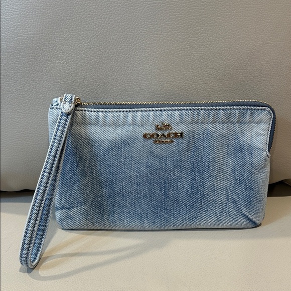 Coach Handbags - Coach NWT Light Indigo Denim Corner Zip Wristlet